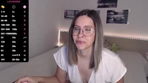 Julie online show from 12/14/25, 05:24