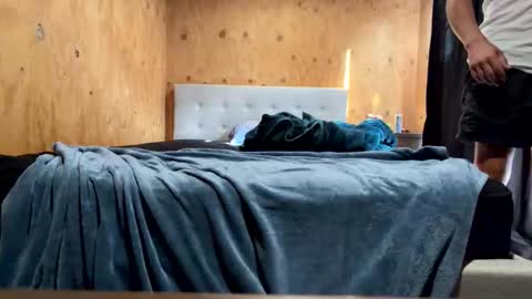 justmoresluts online show from 01/31/26, 08:07