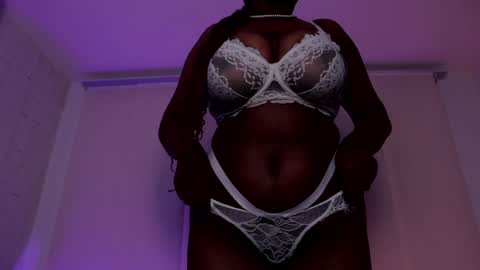 Snapshot of justnala_ chatting on 01/20/25, 03:48 Nala online show from 01/20/25, 03:48