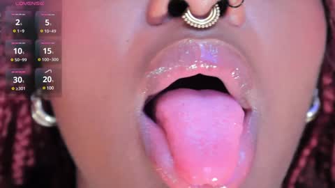 Snapshot of justnala_ chatting on 01/20/25, 10:59 Nala online show from 01/20/25, 10:59