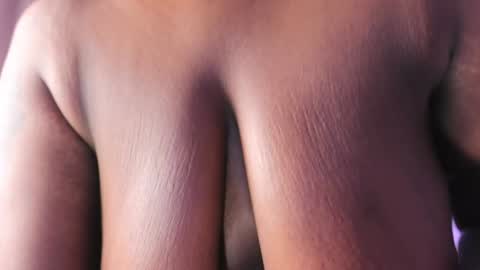 Snapshot of justnala_ chatting on 02/04/25, 07:07 Nala online show from 02/04/25, 07:07