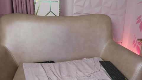 Snapshot of justnala_ chatting on 02/10/25, 06:53 Nala online show from 02/10/25, 06:53