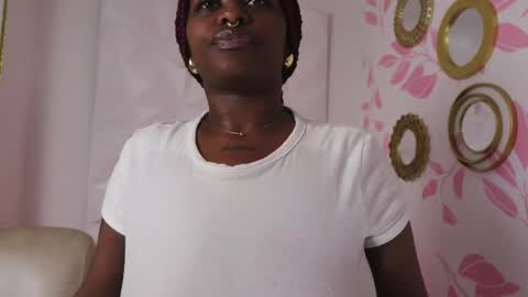 Snapshot of justnala_ chatting on 02/11/25, 06:40 Nala online show from 02/11/25, 06:40