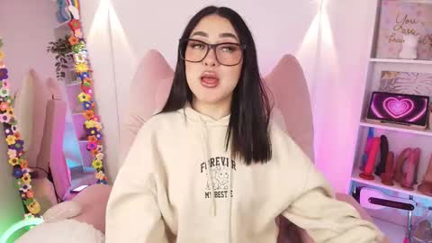 Emy online show from 01/08/26, 12:13