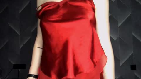 Lina online show from 10/14/25, 08:09