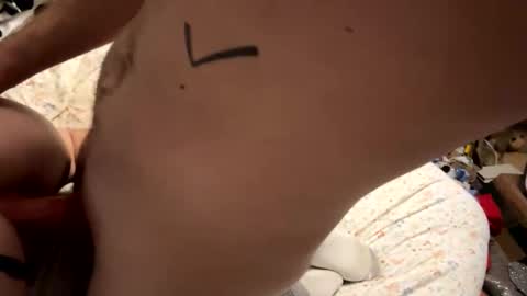 Snapshot of jwill10000 chatting on 12/19/24, 02:45 J and Sugar snap pea online show from 12/19/24, 02:45