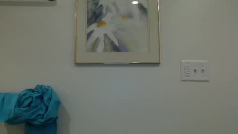 Snapshot of jwill10000 chatting on 02/13/25, 04:00 J and Sugar snap pea online show from 02/13/25, 04:00