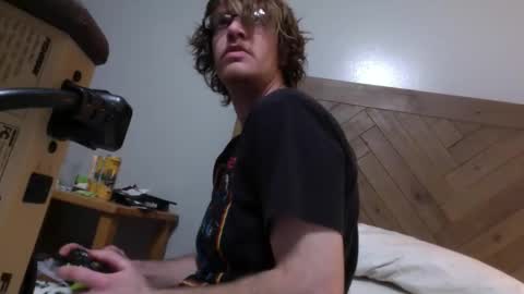 Snapshot of jwill10000 chatting on 01/11/26, 10:37 J and Sugar snap pea online show from 01/11/26, 10:37