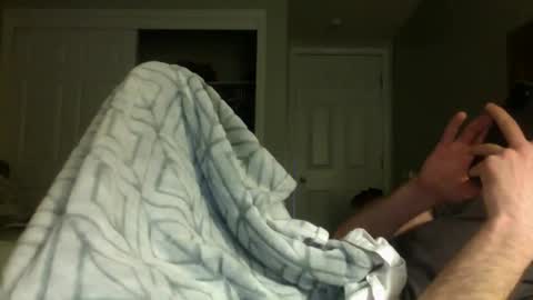 Snapshot of jwill10000 chatting on 02/25/26, 11:36 J and Sugar snap pea online show from 02/25/26, 11:36