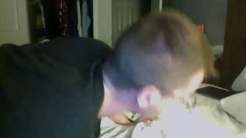 J and Sugar snap pea online show from 04/26/26, 08:45