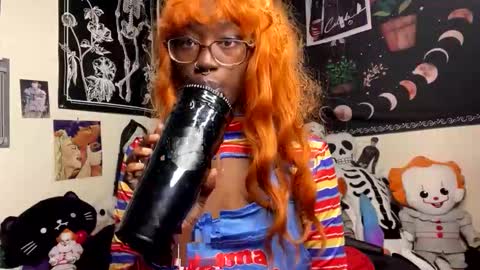 Snapshot of k1m08 chatting on 10/30/25, 05:57 Aki Kim online show from 10/30/25, 05:57