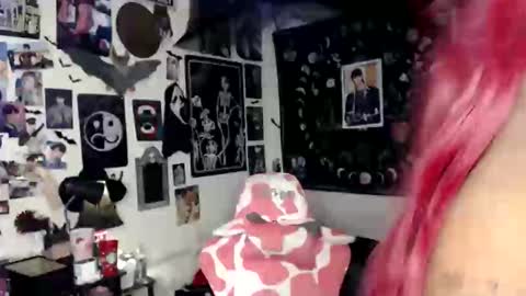 Aki Kim online show from 06/09/26, 02:34