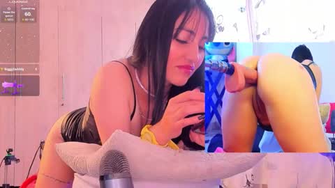  Karolin  online show from 03/22/26, 02:09