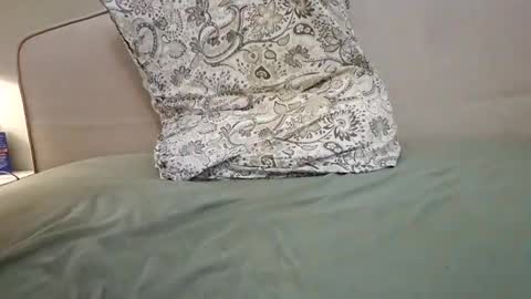 Snapshot of k938601 chatting on 12/22/25, 07:00 k938601 online show from 12/22/25, 07:00