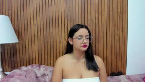 Kyelie online show from 12/15/24, 08:47