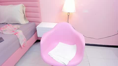 Kyelie online show from 10/30/25, 08:09