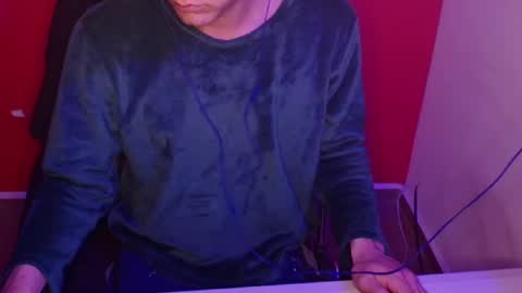 kael_art_d online show from 11/09/25, 02:21