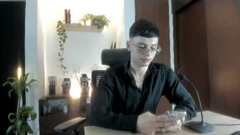 Snapshot of kael_stone1 chatting on 08/09/26, 11:37 Kael online show from 08/09/26, 11:37