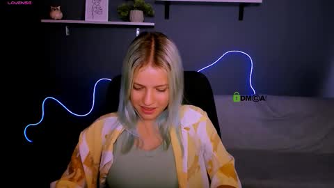 Snapshot of kaela_spell_ chatting on 09/24/25, 01:14 kaela_spell_ online show from 09/24/25, 01:14