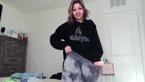 kaelagreen online show from 09/11/25, 03:34