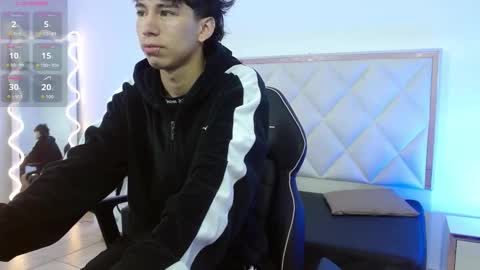 Snapshot of kaelwolf_tay chatting on 11/02/25, 11:23 kaelwolf online show from 11/02/25, 11:23