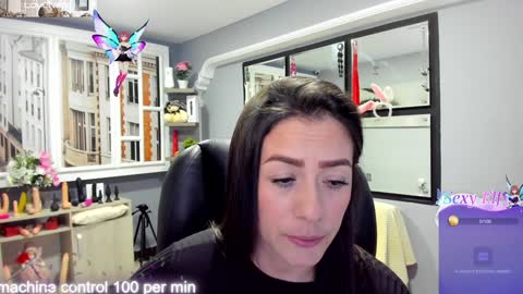 Snapshot of kagomme_h chatting on 01/30/25, 04:06 Antonella online show from 01/30/25, 04:06