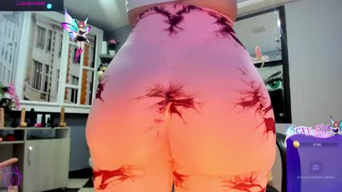 Snapshot of kagomme_h chatting on 02/17/25, 04:31 Antonella online show from 02/17/25, 04:31