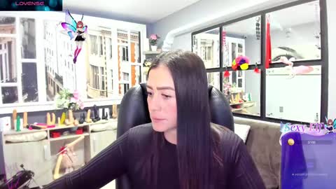 Snapshot of kagomme_h chatting on 03/06/25, 05:14 Antonella online show from 03/06/25, 05:14