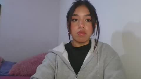 KAHELIINDEPENDENT MODEL online show from 02/15/25, 04:14