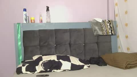 kai91799 online show from 12/22/25, 06:38