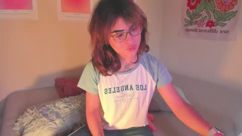 Kai Novoa online show from 10/16/25, 06:20