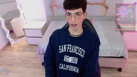 kai_tay1 online show from 04/10/26, 11:37