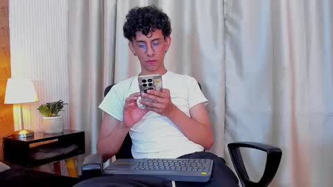 kai online show from 03/22/26, 03:54