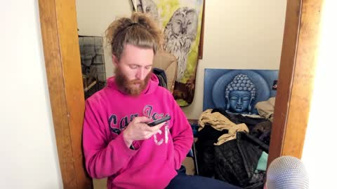 Snapshot of kaiku77 chatting on 12/13/24, 01:15 Kaiku77 online show from 12/13/24, 01:15