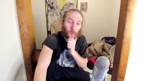 Snapshot of kaiku77 chatting on 12/24/24, 02:21 Kaiku77 online show from 12/24/24, 02:21