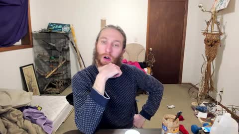 Snapshot of kaiku77 chatting on 01/12/25, 04:21 Kaiku77 online show from 01/12/25, 04:21