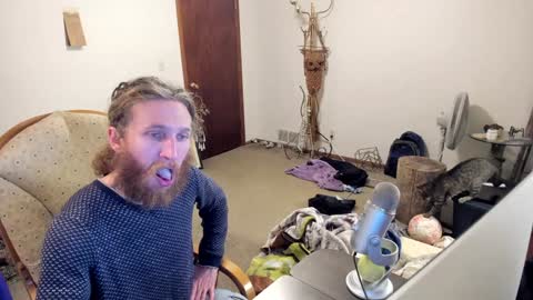 Snapshot of kaiku77 chatting on 01/19/25, 09:33 Kaiku77 online show from 01/19/25, 09:33