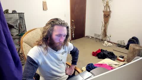 Snapshot of kaiku77 chatting on 01/21/25, 05:27 Kaiku77 online show from 01/21/25, 05:27