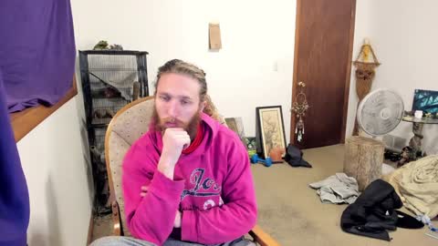 Snapshot of kaiku77 chatting on 01/21/25, 10:41 Kaiku77 online show from 01/21/25, 10:41