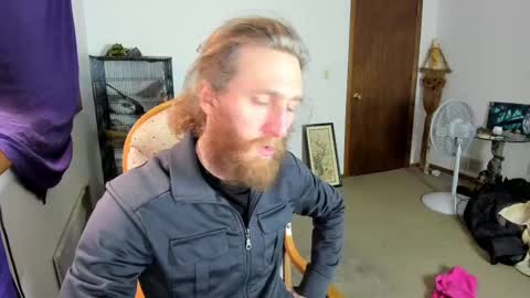 Snapshot of kaiku77 chatting on 03/05/25, 03:29 Kaiku77 online show from 03/05/25, 03:29