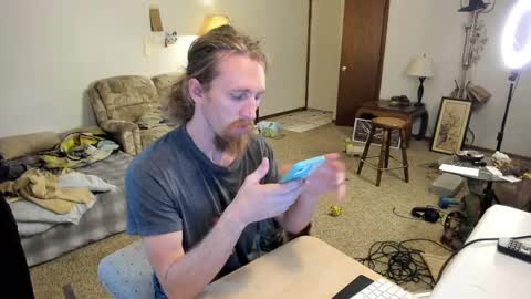 Snapshot of kaiku77 chatting on 09/13/25, 09:58 Kaiku77 online show from 09/13/25, 09:58