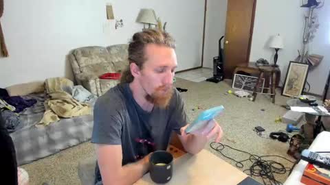 Snapshot of kaiku77 chatting on 09/16/25, 05:36 Kaiku77 online show from 09/16/25, 05:36