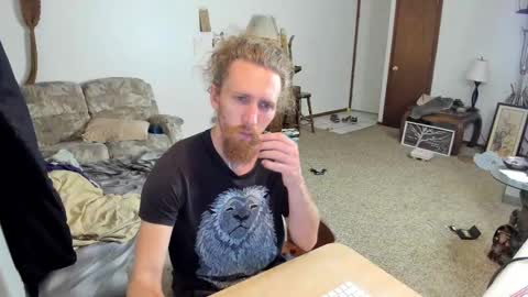 Snapshot of kaiku77 chatting on 09/22/25, 04:47 Kaiku77 online show from 09/22/25, 04:47