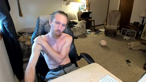 Snapshot of kaiku77 chatting on 09/24/25, 07:50 Kaiku77 online show from 09/24/25, 07:50