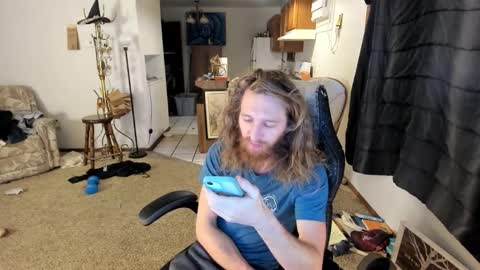 Snapshot of kaiku77 chatting on 11/12/25, 07:24 Kaiku77 online show from 11/12/25, 07:24