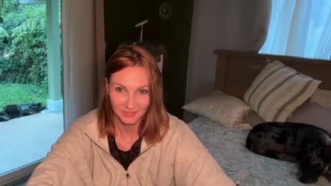 Snapshot of kaileeshy chatting on 06/03/26, 04:48 Kailee Smile online show from 06/03/26, 04:48