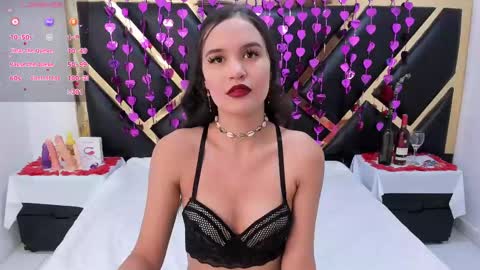 Snapshot of kaily_sweet1 chatting on 02/15/25, 12:01 kelly online show from 02/15/25, 12:01