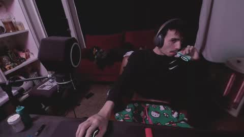 Snapshot of kaineblk chatting on 01/25/25, 08:21 kaineblk online show from 01/25/25, 08:21