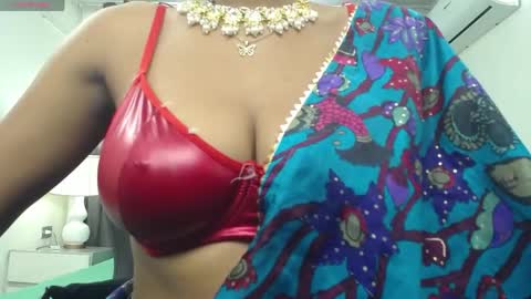 Kaira online show from 04/18/26, 12:20