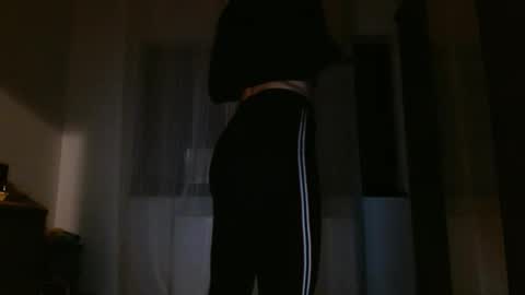 Kaira Ember online show from 12/16/25, 09:42